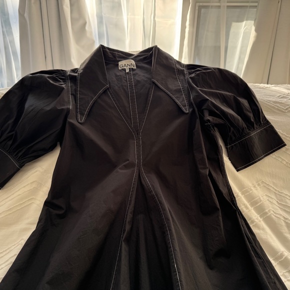 Ganni Black Cotton Poplin V-Neck Dress - EU 36 (US 6) - Picture 1 of 8